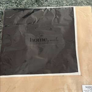 Home James Gray and Black napkins